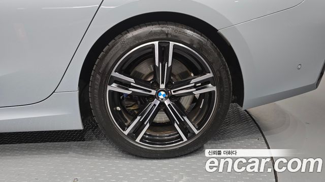 BMW 3 Series (G20) 320i M Sport 2025 — фото 27