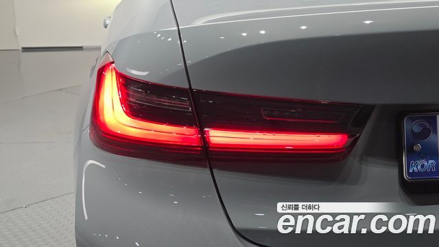 BMW 3 Series (G20) 320i M Sport 2025 — фото 29