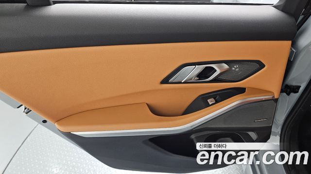 BMW 3 Series (G20) 320i M Sport 2025 — фото 31