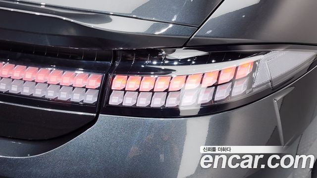 Hyundai Ioniq 6 Long Range Prestige 2025 — фото 23