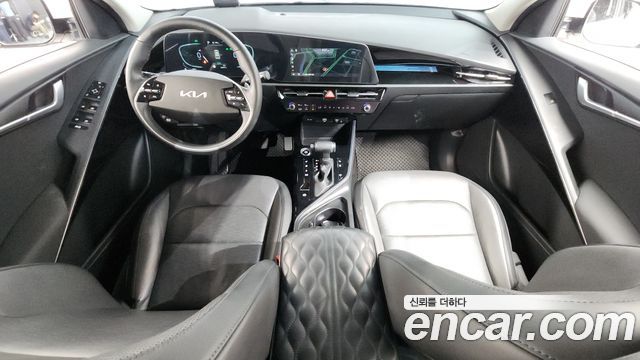 Kia Niro Prestige 2022 — фото 7