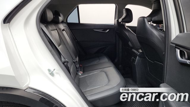 Kia Niro Prestige 2022 — фото 11