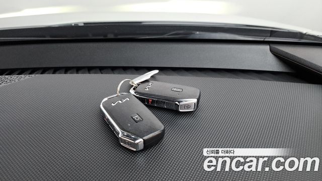 Kia Niro Prestige 2022 — фото 15
