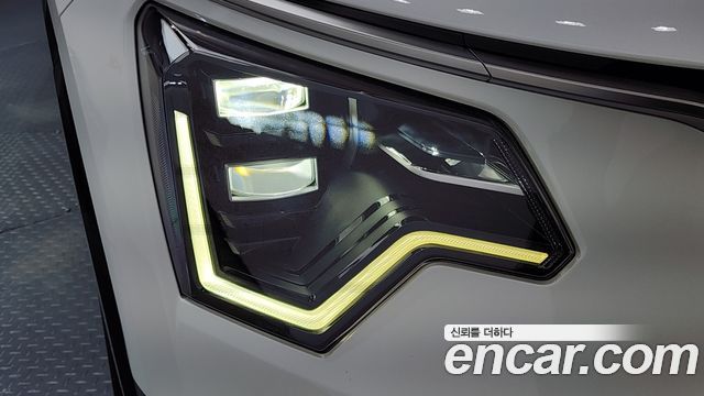 Kia Niro Prestige 2022 — фото 22