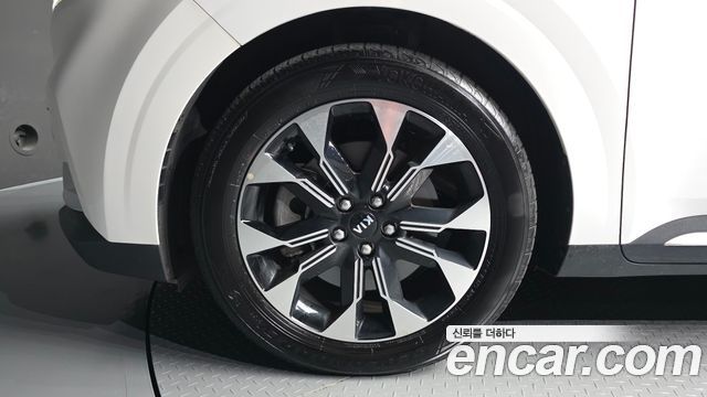 Kia Carnival (IV) Diesel 7-Seater Signature 2021 — фото 5