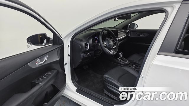 Kia K3 (II) 1.6 Prestige 2022 — фото 10