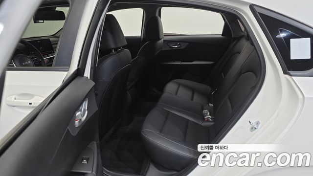 Kia K3 (II) 1.6 Prestige 2022 — фото 12