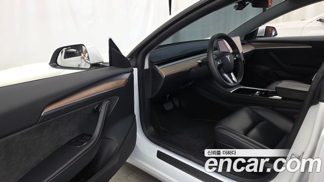 Tesla Model 3 Long Range AWD 2022 — фото 10