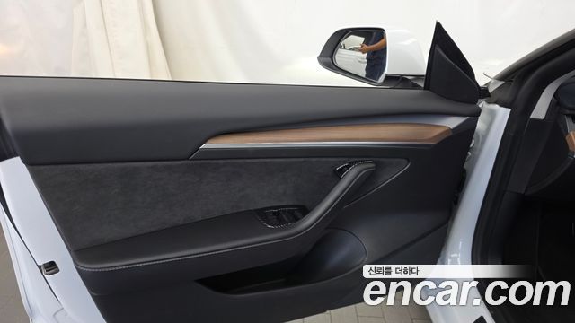 Tesla Model 3 Long Range AWD 2022 — фото 24