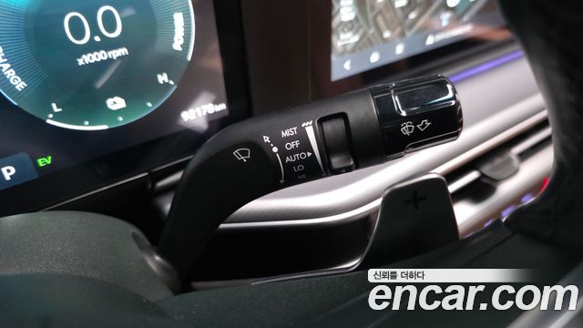 Hyundai Grandeur Hybrid (GN7) Premium 2023 — фото 36