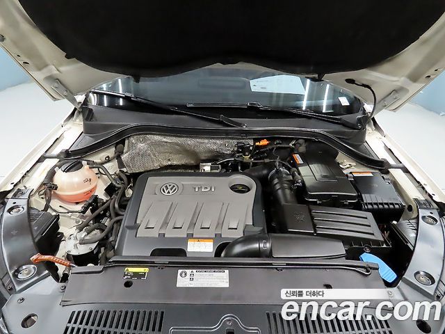 Volkswagen Tiguan 2.0 TDI  Premium 5N 2013 — фото 6