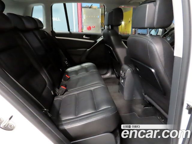 Volkswagen Tiguan 2.0 TDI  Premium 5N 2013 — фото 16