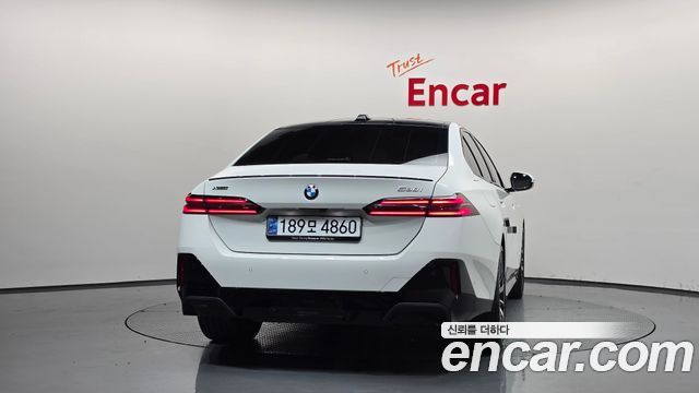 BMW 5 Series (G60) 530i xDrive M Sport Pro Special Edition 2025 — фото 4