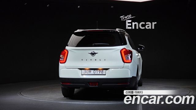 KG Mobility (SsangYong) Tivoli Air Diesel RX 2WD 2017 — фото 4