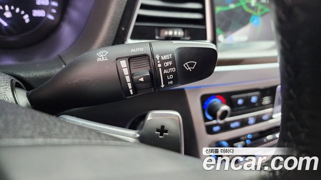Genesis G80 3.3 GDI AWD Premium Luxury 2018 — фото 30