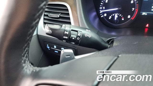 Genesis G80 3.3 GDI AWD Premium Luxury 2018 — фото 32