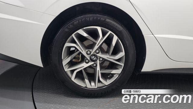 Hyundai Sonata (DN8) 2.0 Premium Family 2020 — фото 5