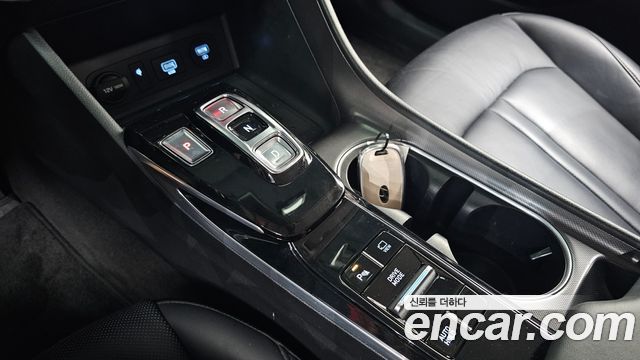 Hyundai Sonata (DN8) 2.0 Premium Family 2020 — фото 9