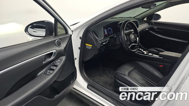 Hyundai Sonata (DN8) 2.0 Premium Family 2020 — фото 10