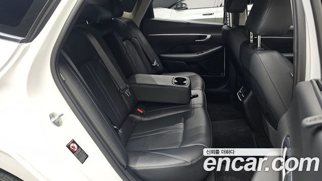 Hyundai Sonata (DN8) 2.0 Premium Family 2020 — фото 11