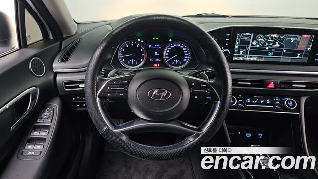 Hyundai Sonata (DN8) 2.0 Premium Family 2020 — фото 12