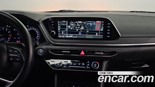 Hyundai Sonata (DN8) 2.0 Premium Family 2020 — фото 14