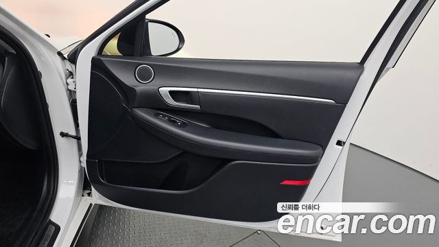 Hyundai Sonata (DN8) 2.0 Premium Family 2020 — фото 24