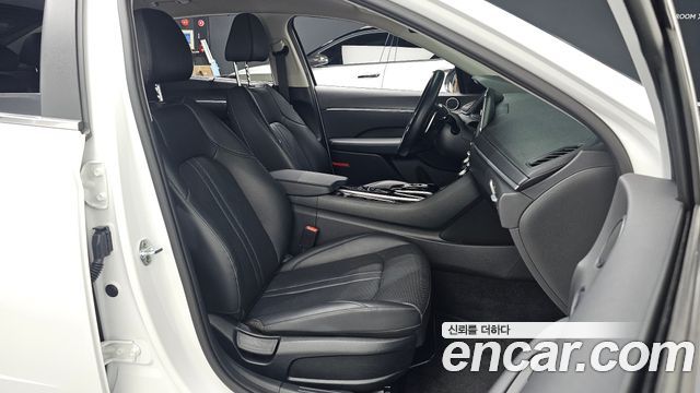 Hyundai Sonata (DN8) 2.0 Premium Family 2020 — фото 26