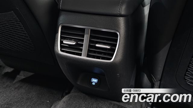 Hyundai Sonata (DN8) 2.0 Premium Family 2020 — фото 27