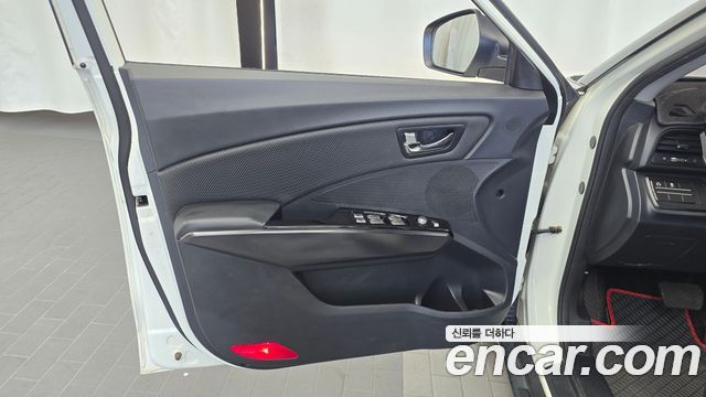 KG Mobility (SsangYong) Tivoli Air 1.6 IX 2WD 2018 — фото 24