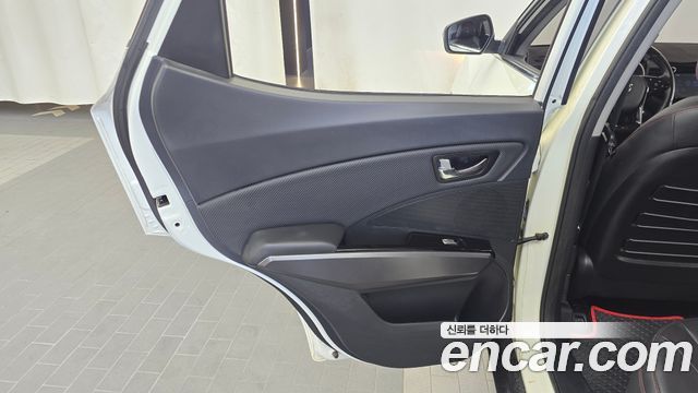 KG Mobility (SsangYong) Tivoli Air 1.6 IX 2WD 2018 — фото 25