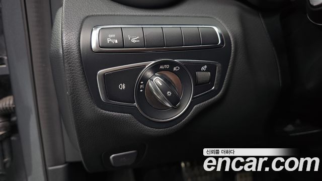 Mercedes-Benz C-Class (W205) C200 AMG Line 2017 — фото 17