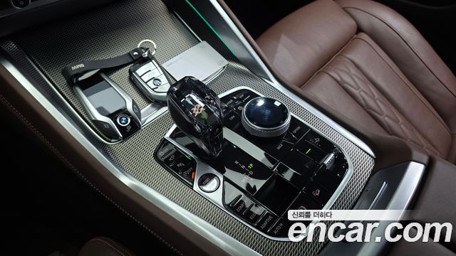 BMW X6 (G06) xDrive40i M Sport 2023 — фото 9