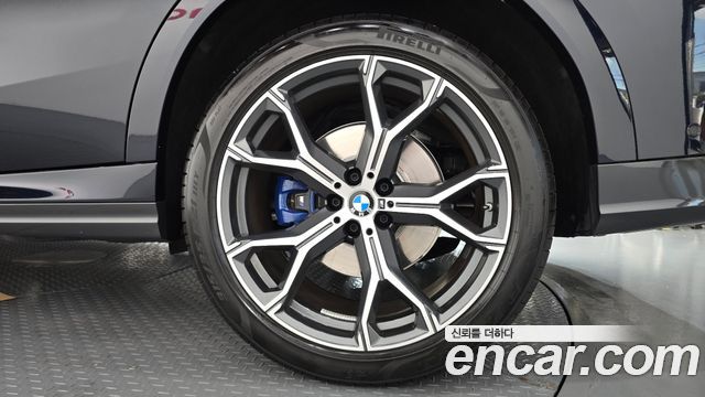 BMW X6 (G06) xDrive40i M Sport 2023 — фото 21