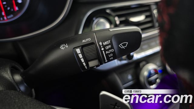Genesis G70 3.3T Sport Supreme 2018 — фото 29