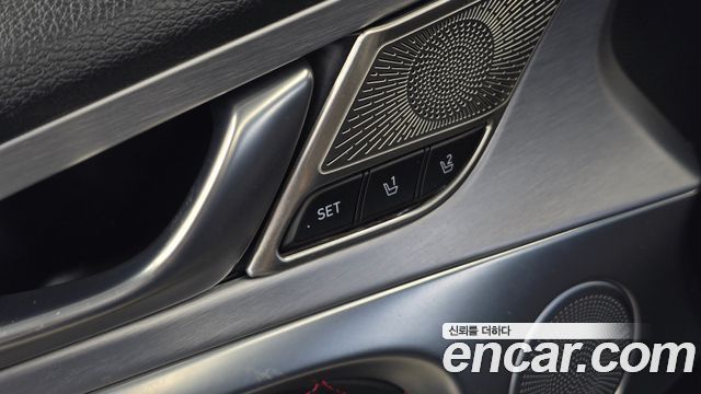 Genesis G70 3.3T Sport Supreme 2018 — фото 34