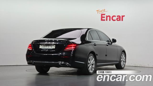 Mercedes-Benz E-Class (W213) E220d Exclusive 2019 — фото 2
