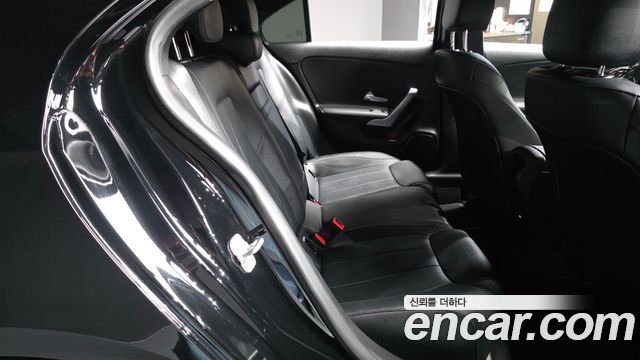 Mercedes-Benz A-Class (W177) A220 Sedan 2025 — фото 12