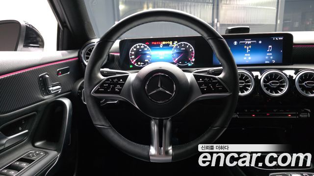 Mercedes-Benz A-Class (W177) A220 Sedan 2025 — фото 13