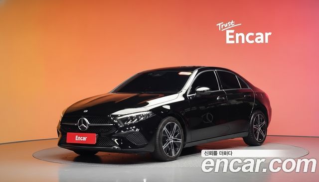 Mercedes-Benz A-Class (W177) A220 Sedan