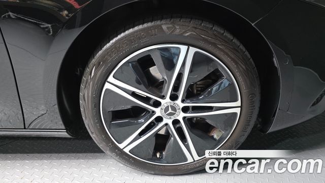 Mercedes-Benz A-Class (W177) A220 Sedan 2025 — фото 21