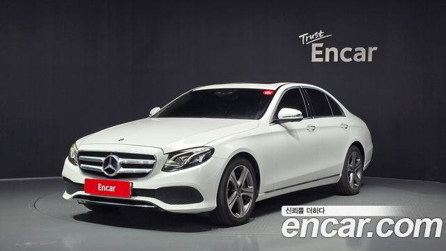 Mercedes-Benz E-Class (W213) E300 4MATIC Avnatgarde 2018 — фото 1