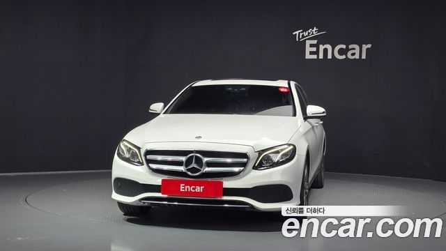Mercedes-Benz E-Class (W213) E300 4MATIC Avnatgarde 2018 — фото 3