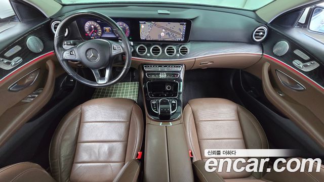 Mercedes-Benz E-Class (W213) E300 4MATIC Avnatgarde 2018 — фото 7