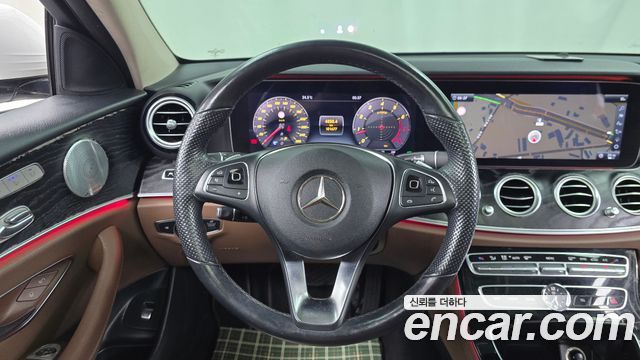 Mercedes-Benz E-Class (W213) E300 4MATIC Avnatgarde 2018 — фото 12