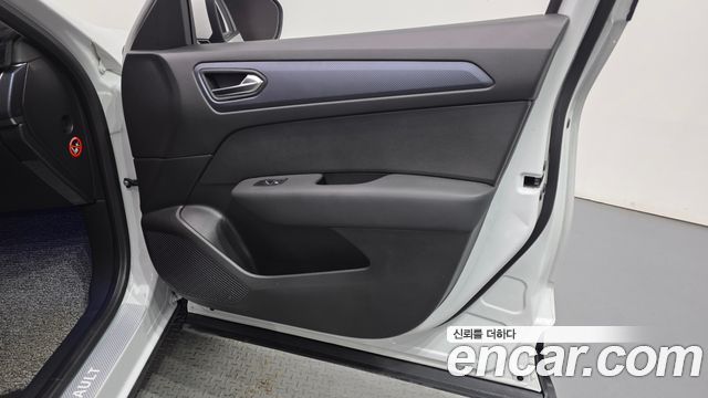 Renault Korea XM3 1.6 GTe LE 2021 — фото 24
