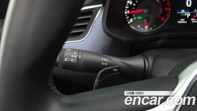 Renault Korea XM3 1.6 GTe LE 2021 — фото 27