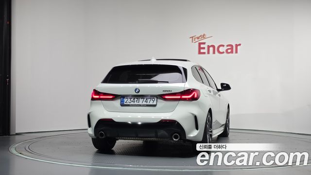 BMW 1 Series (F40) 120i M Sports 2023 — фото 4