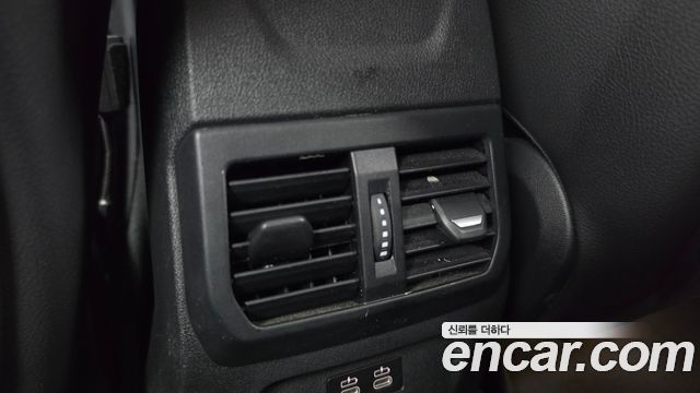 BMW 1 Series (F40) 120i M Sports 2023 — фото 19