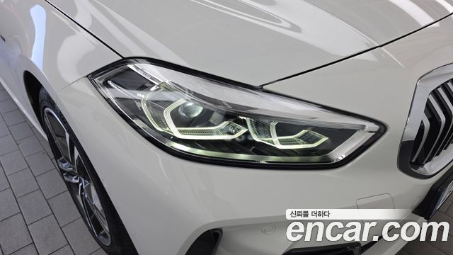 BMW 1 Series (F40) 120i M Sports 2023 — фото 22